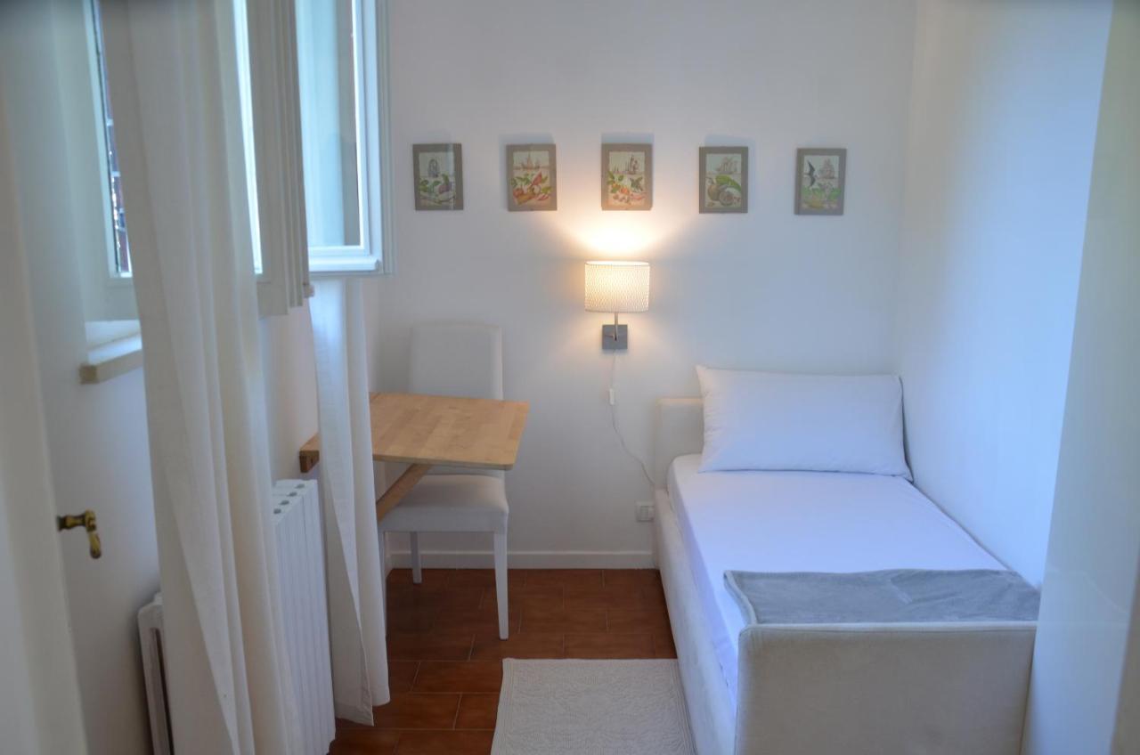 Casa Vacanze Mazurine10 Torri Del Benaco Dış mekan fotoğraf