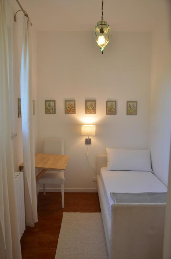 Casa Vacanze Mazurine10 Torri Del Benaco Dış mekan fotoğraf