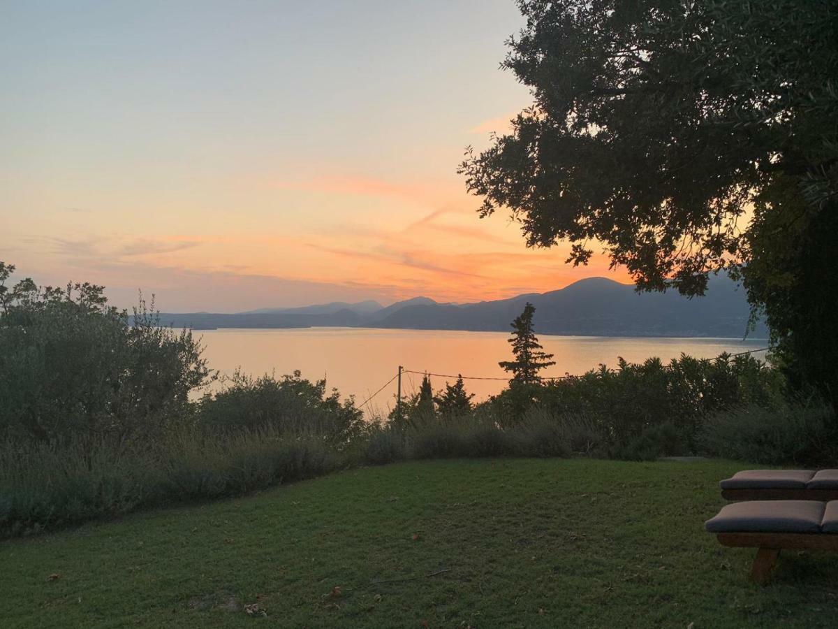Casa Vacanze Mazurine10 Torri Del Benaco Dış mekan fotoğraf